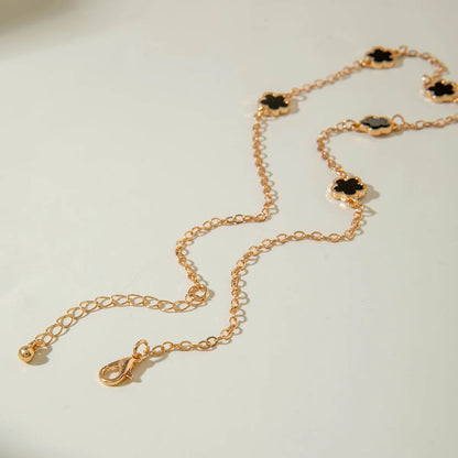 Colar Choker Flor de Cinco Pétalas – Charme Floral Dourado
