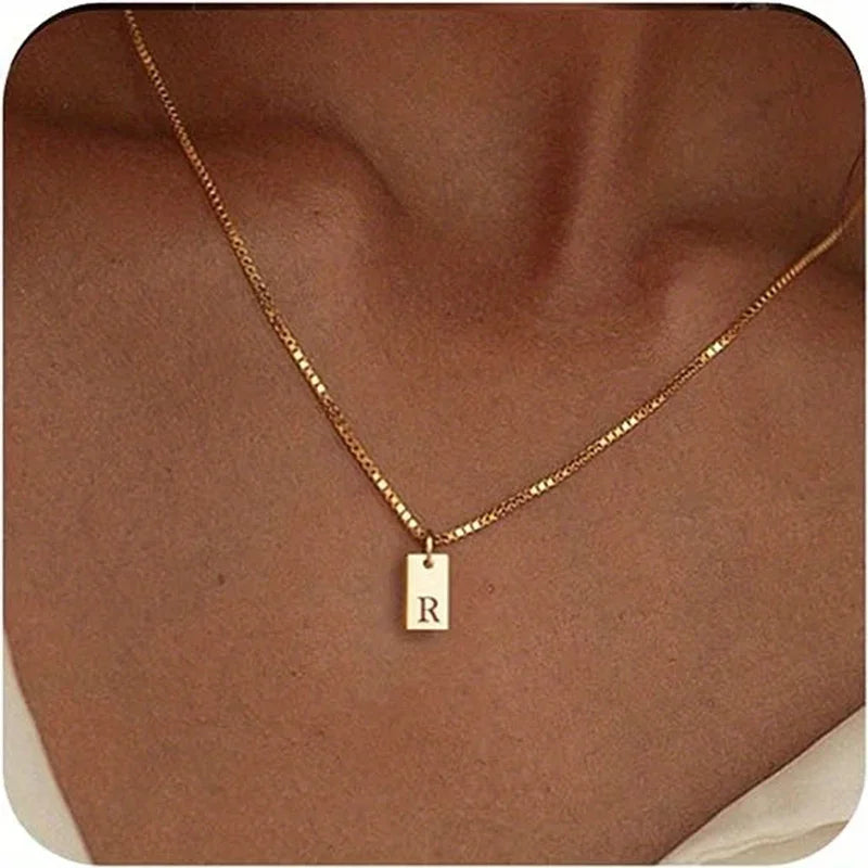 Colar Pingente Letra Inicial Banhado a Ouro