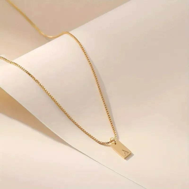 Colar Pingente Letra Inicial Banhado a Ouro